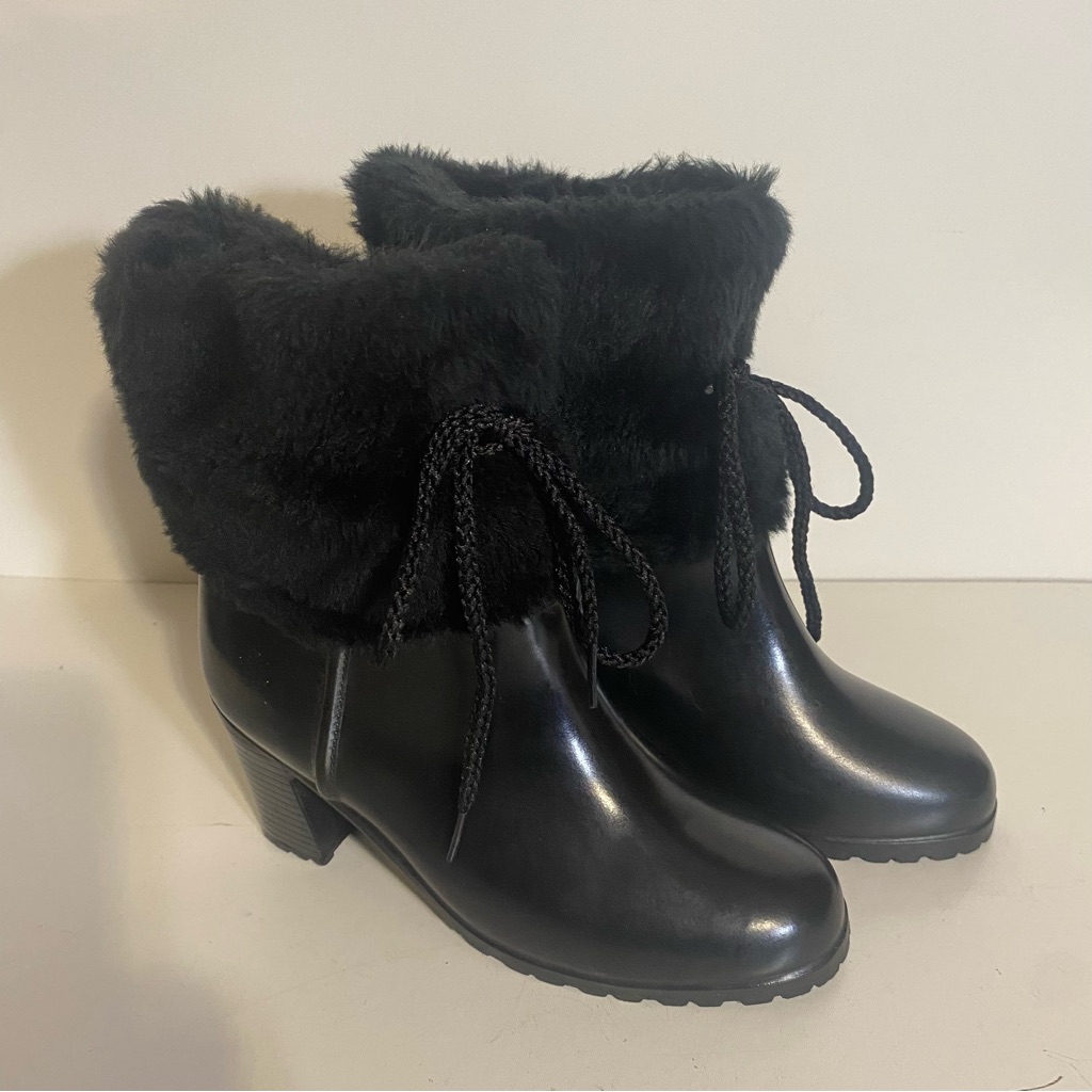 1960’s Waterproof Rubber Heeled Boots With Faux Fur Cuff Ankle Drawstring Size 5